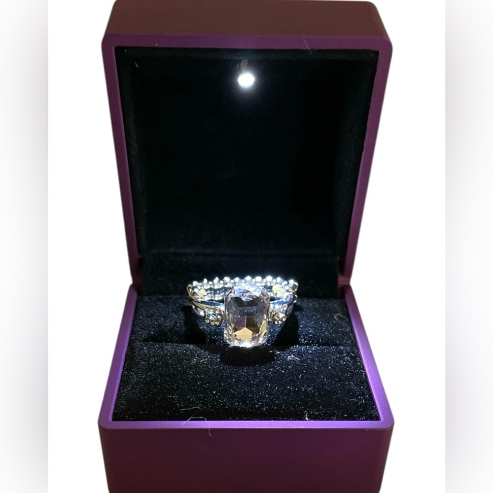 PAPARAZZI FEAST YOUR EYES WHITE RING